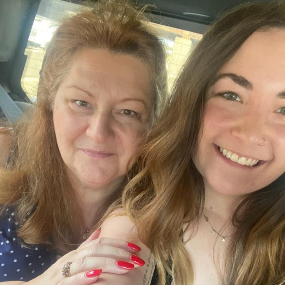 Meet your Posher, Leeann